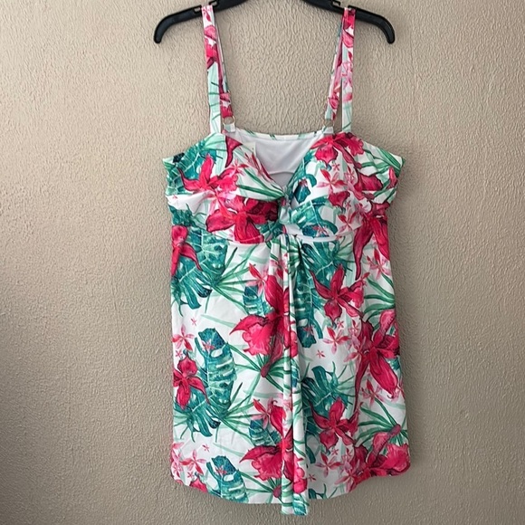 Womens Plus Size NICOLE MILLER PLUS FLYAWAY SWIMDRESS ONE PIECE Tropical 3XWhite - Picture 1 of 11